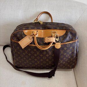 Authentic Louis Vuitton Alize 24 travel suitcase with strap weekend bag